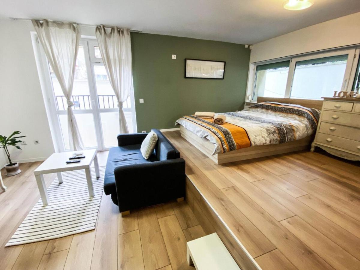 Stylish Apartment, Very Good Located! Sofia Buitenkant foto